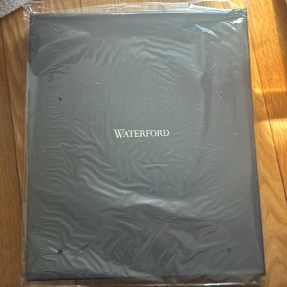 NWT Waterford Classic Frame 8x10” - Picture 4 of 4